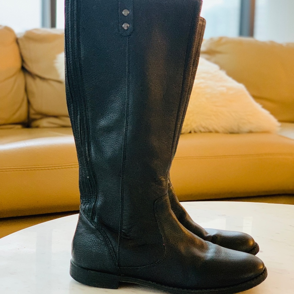 Girls riding boots